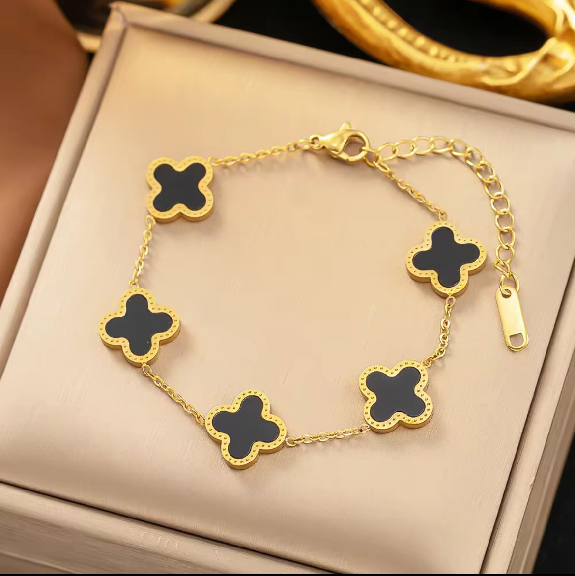 Four-Leaf Lucky Clover Bracelet